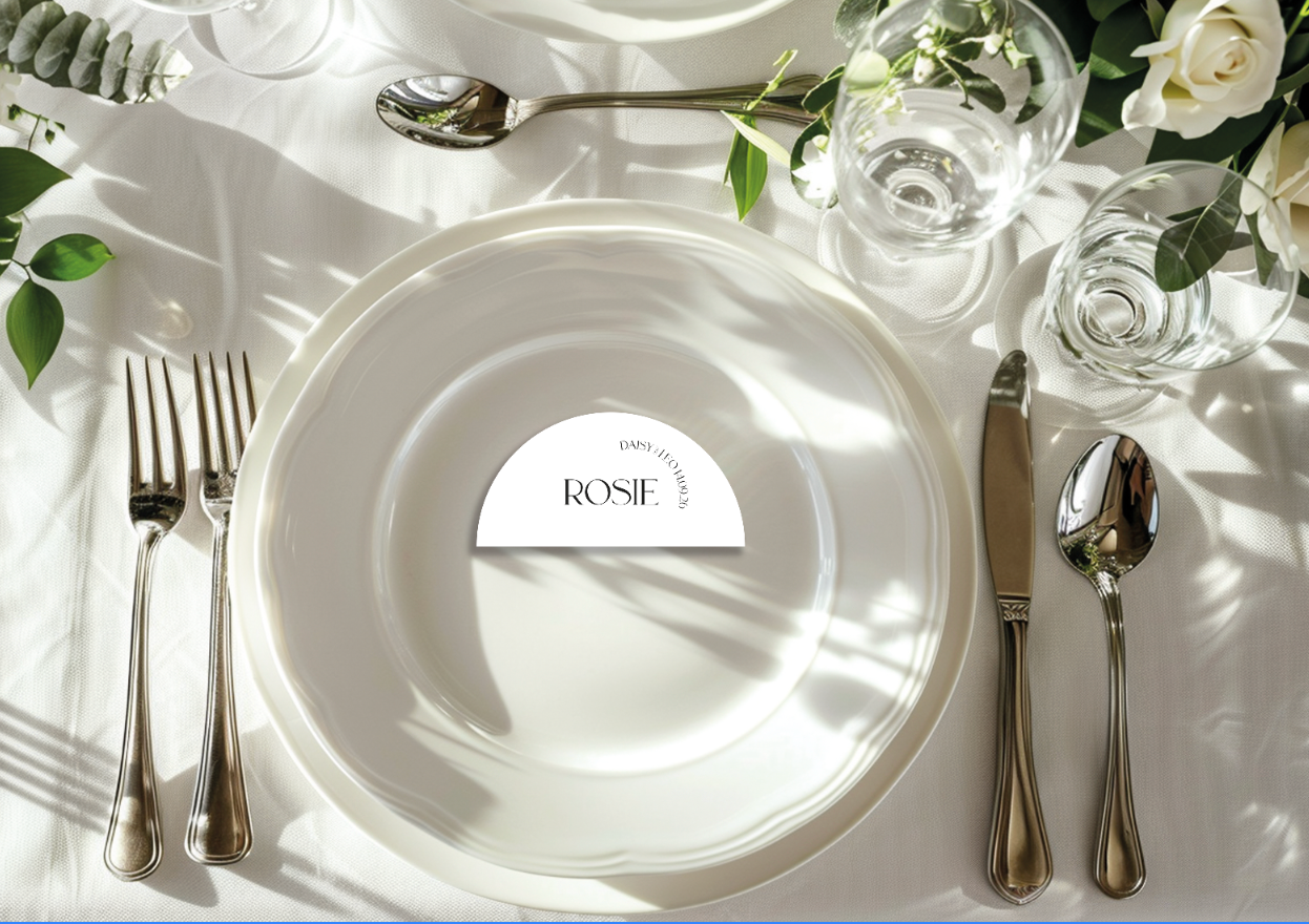 Daisy Name Card semi circle